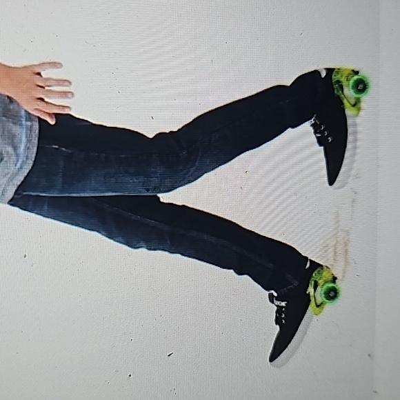 Razor Jetts DLX Heel Wheels Neon Green Roller Skates Ages 8 & Up - Picture 7 of 7